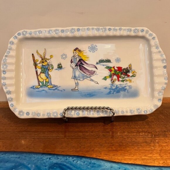 Alice In Wonderland Winterland Cafe by Paul Cardew Tea Serving Tray Platter - Picture 1 of 9